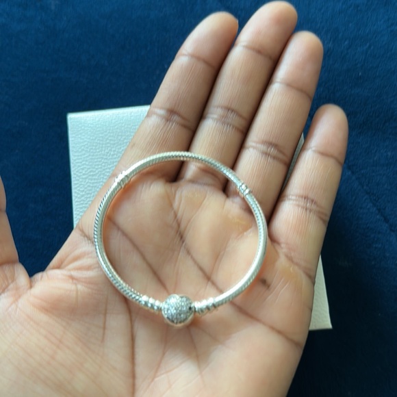 Pandora Moments Sparkling Heart Clasp Snake Chain Bracelet - Picture 3 of 5